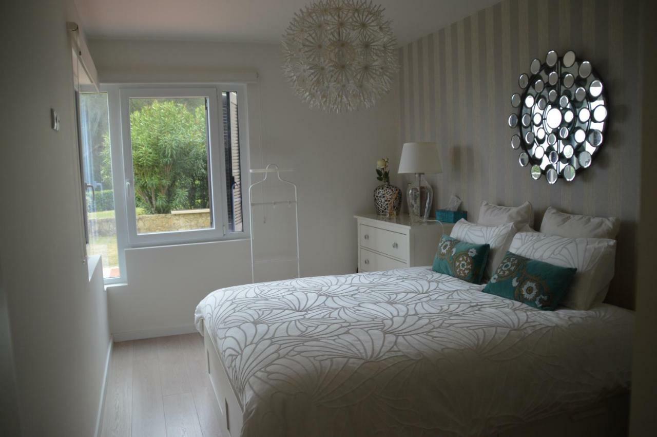 Amazing Beach & Pool Apartment With Garden Sesimbra Luaran gambar