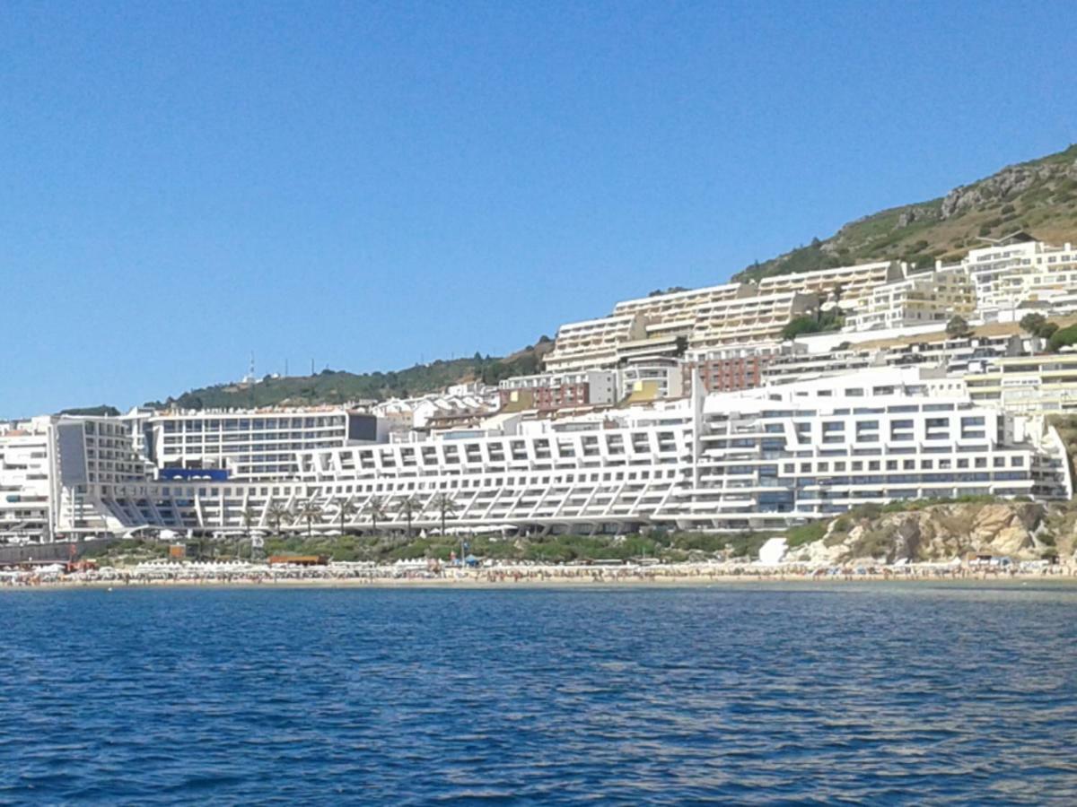 Amazing Beach & Pool Apartment With Garden Sesimbra Luaran gambar